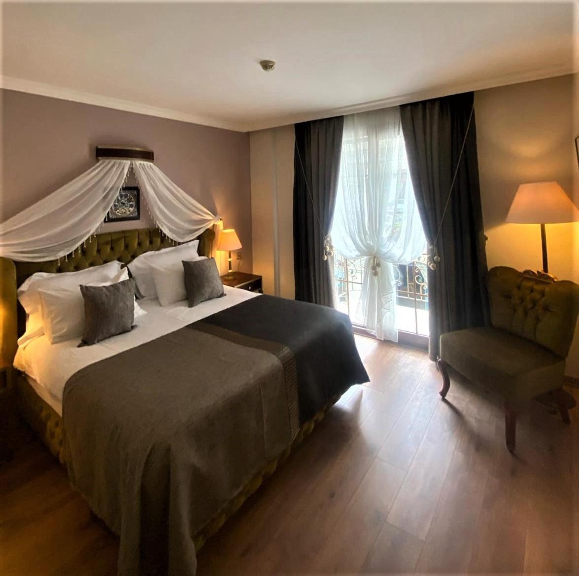 Saint John Hotel Селчук Екстериор снимка