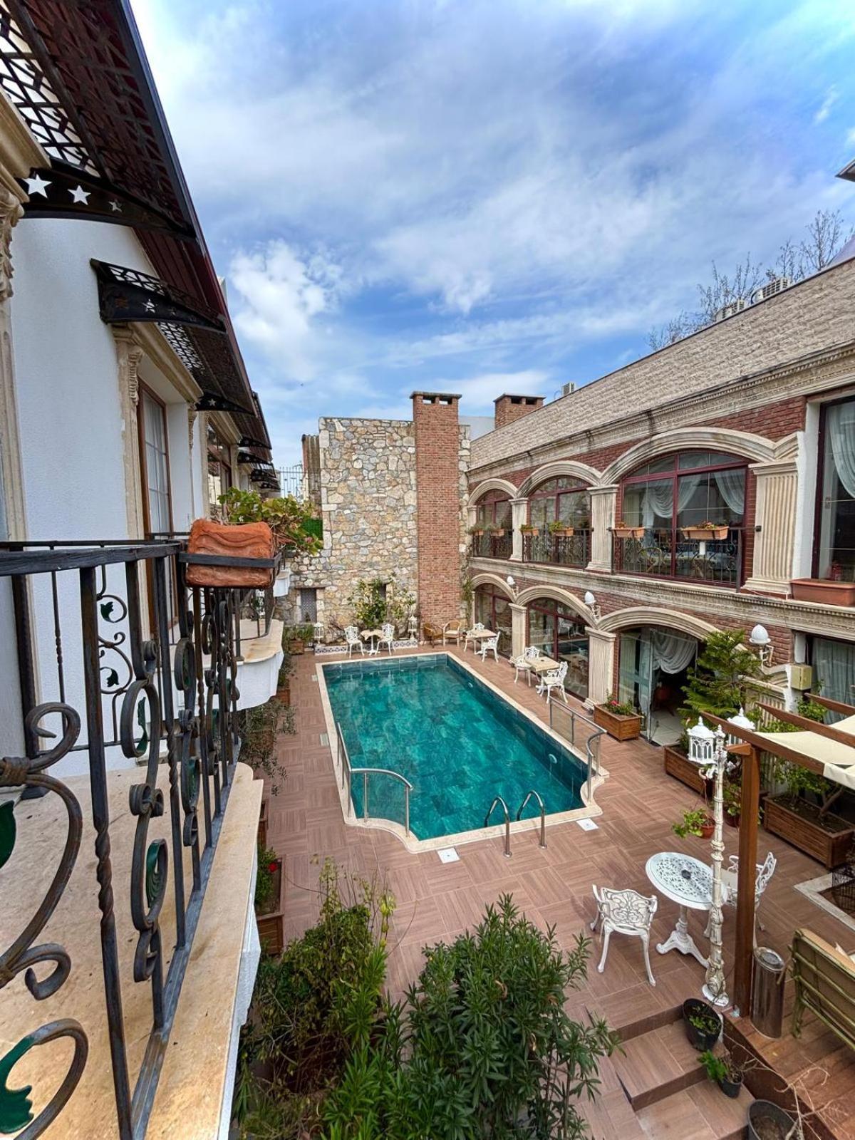 Saint John Hotel Селчук Екстериор снимка