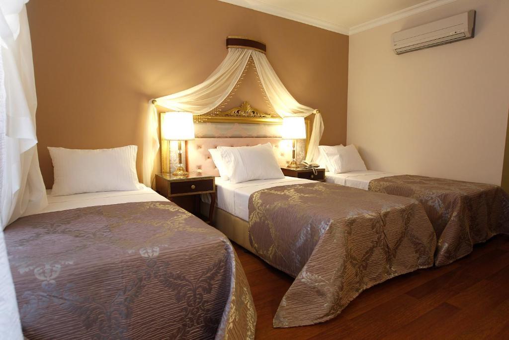 Saint John Hotel Селчук Стая снимка