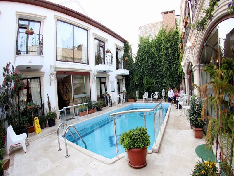 Saint John Hotel Селчук Екстериор снимка